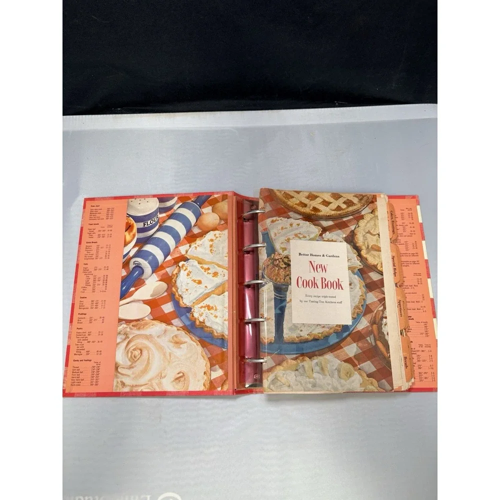 Vintage Better Homes and Gardens New Cook Book 1962 Revised Edition Ring Binder